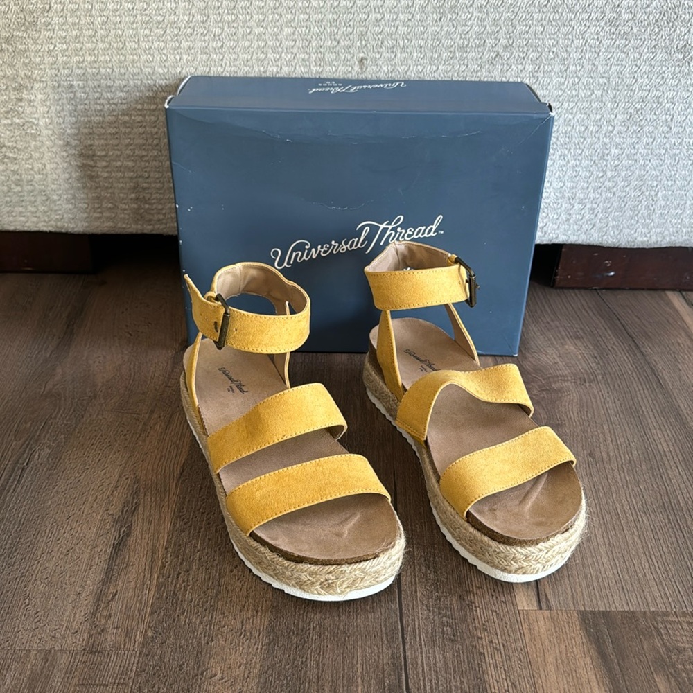 Universal Thread Agnes Yellow Sandals